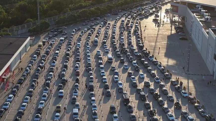 Kapıkule Gümrük Kapısı’nda Ticari Araç Geçişinde Tarihi Rekor