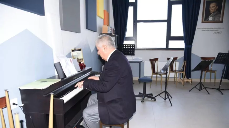 Özel Yeteneklere Yakın Takip: İl Müdürü Kal’dan Altıeylül BİLSEM’e Ziyaret