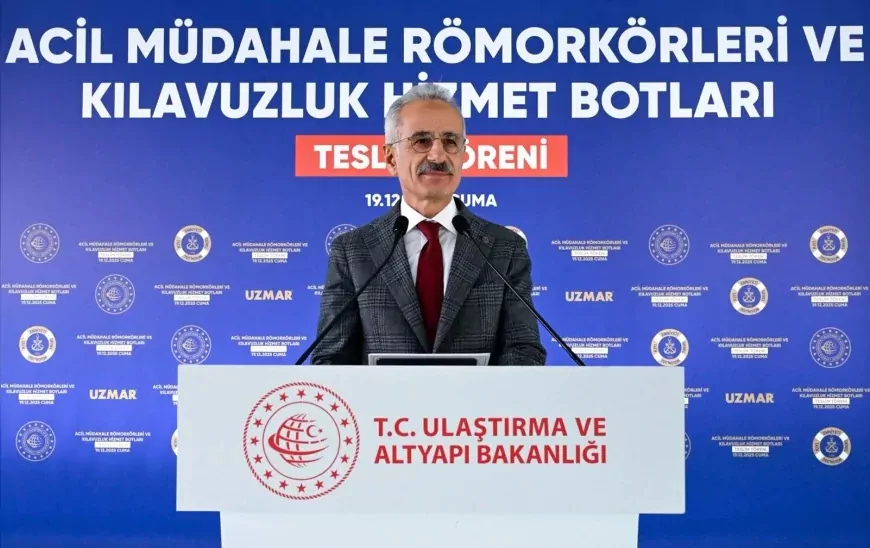 Ulaştırma ve Altyapı Bakanı Abdulkadir Uraloğlu: “Türk tersanelerinde inşa edilen 2 acil müdahale römorkörü ve 6 kılavuzluk botunu hizmete alıyoruz”