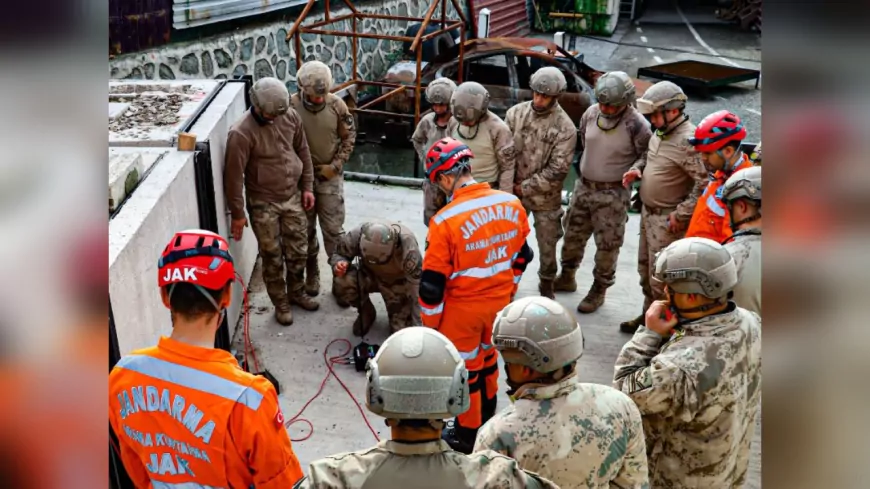 Ordu Jandarması’ndan Personele Enkaz ve Depremde Arama Kurtarma Eğitimi