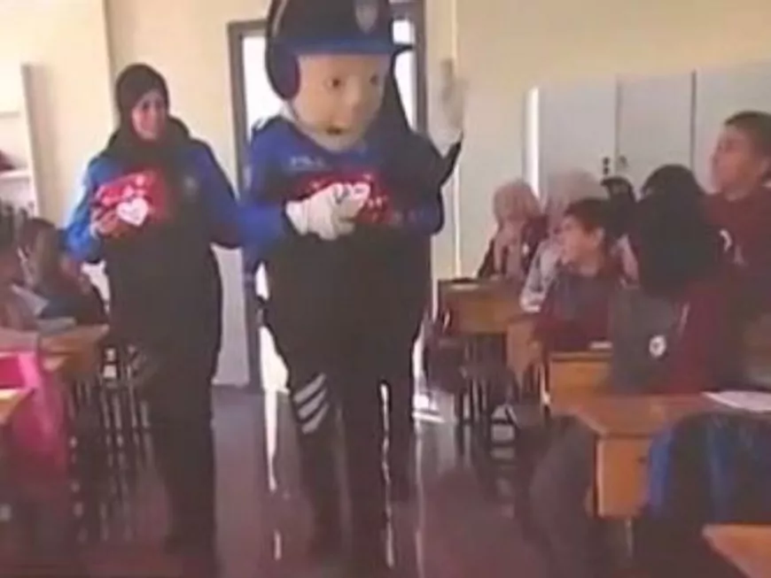 Van Emniyetinden “Vanlı Şanlı Nesiller” Projesi Kapsamında Minik Kalplere Sıcak Dokunuş