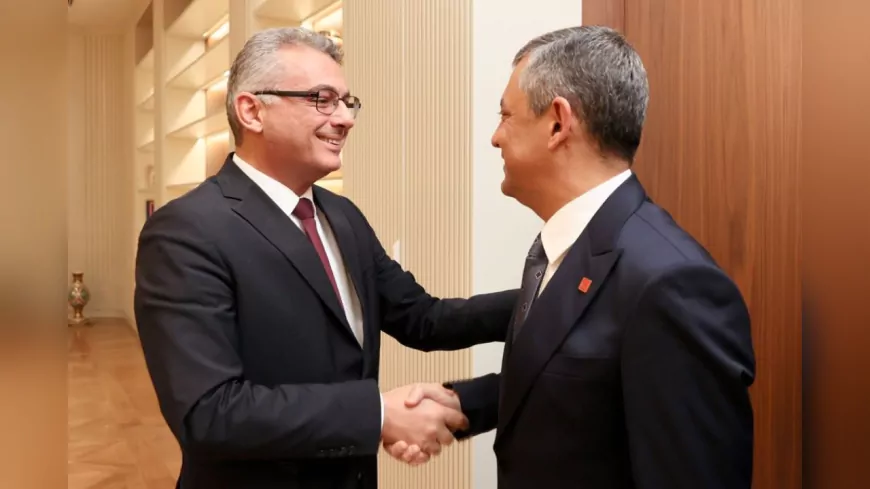 Özgür Özel KKTC'de Erhürman ile Görüştü, Yeni Yıl Konserine Katıldı