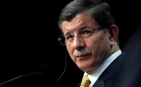 Davutoğlu’ndan Tayfun Kahraman İçin Tahliye Çağrısı: “Adalete de Vicdana da Sığmaz”