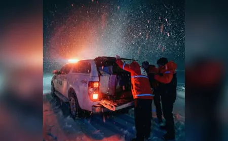 Kızılay, Tunceli Demirkapı’da Tipide Mahsur Kalan Vatandaşların Yanında