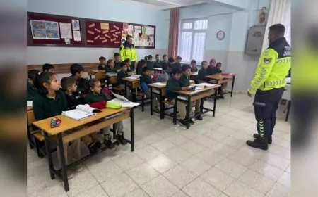 Yavuzeli Jandarma Trafik Timi’nden İlkokul Öğrencilerine Trafik Eğitimi