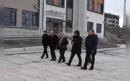 Selahattin Kal, Gaziosmanpaşa Mahallesi’ndeki Yeni Okul Binasında İncelemelerde Bulundu