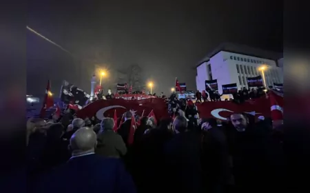 İYİ Parti Beykoz’dan Bayrak Yürüyüşüne Güçlü Katılım