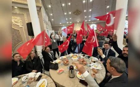 MHP Beylikdüzü Teşkilatı’ndan Yoğun Katılımlı “Hayırlı Günler Komşum” Programı