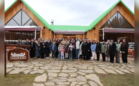 Başkan Ünlüce: Kadınların Yüzü Gülerse Bizim de Güler