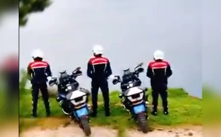 Balıkesir’de Motosikletli Jandarma Timlerinden Huzur Devriyesi