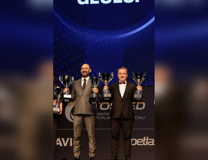 Eskişehirli Ekipten Çifte Şampiyonluk: Evren Olcay – Yenal Kaya Türkiye Ralli Kupası'nda Zirvede