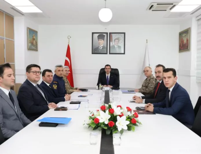 Bitlis’te Asayiş, Güvenlik ve İstihbarat Toplantısı Gerçekleştirildi