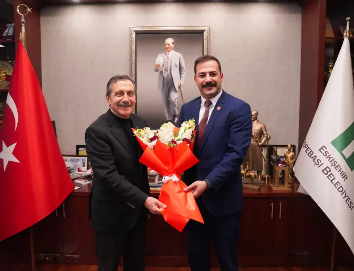 Başkan Ataç, CHP Eskişehir İl Başkanı Talat Yalaz ve Yönetimini Ağırladı