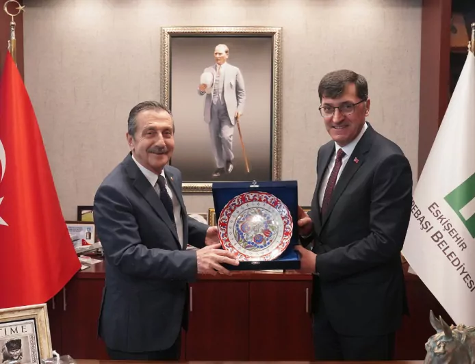 Kütahya Belediye Başkanı Kahveci’den “Küresel Model” Tepebaşı Belediyesi’ne Ziyaret