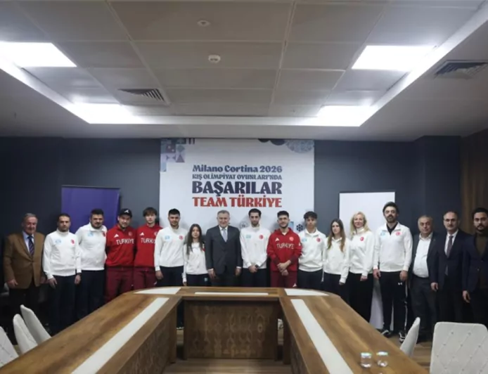Bakan Osman Aşkın Bak, 2026 Kış Olimpiyatları’na Katılacak Milli Sporcuları Kabul Etti