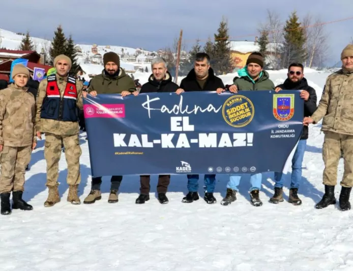 Ordu Jandarmasından Çambaşı Kış Festivali’nde KADES Bilgilendirmesi