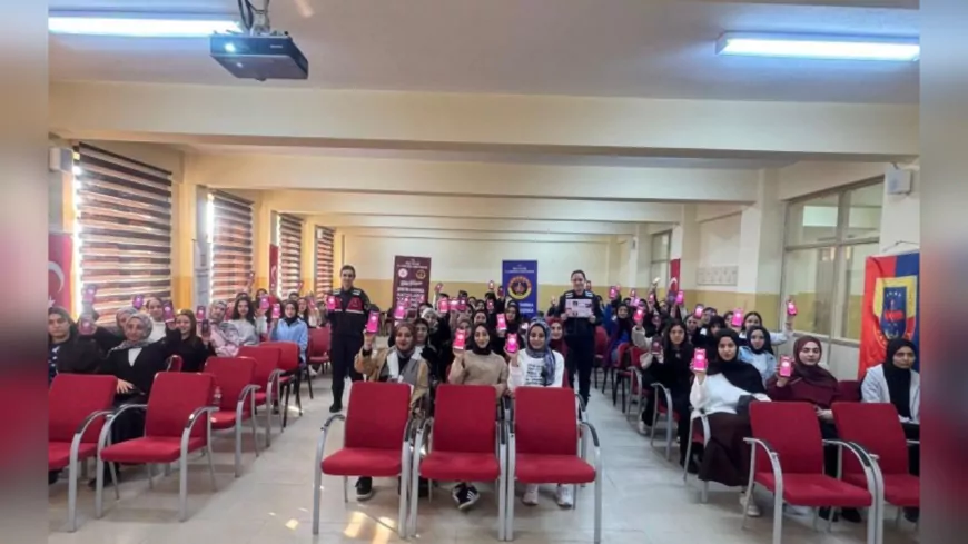 Jandarma Genel Komutanlığı’ndan KADES Tanıtım ve Bilgilendirme Faaliyeti