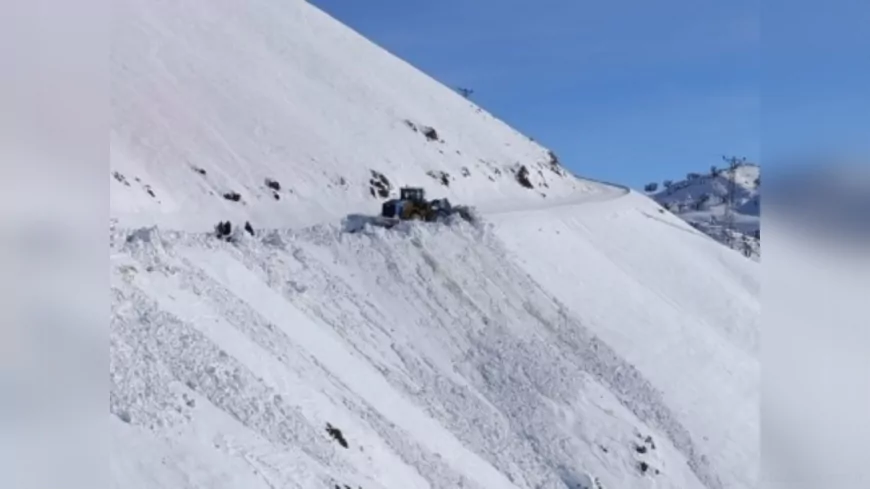 Diyarbakır'da Karla Mücadele Seferberliği: 2 Bin 622 Kilometrelik Yol Ulaşıma Açıldı