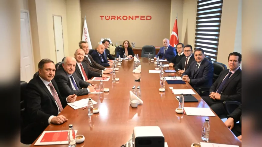 Ümit Özdağ’dan TÜRKONFED’e Ziyaret: Ekonomik ve Siyasi Gündem Değerlendirildi