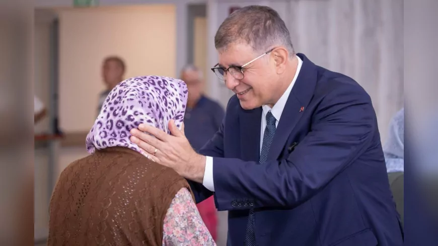 İzmir Büyükşehir’den Emeklilere 2026 Müjdesi: Destekler Artırıldı