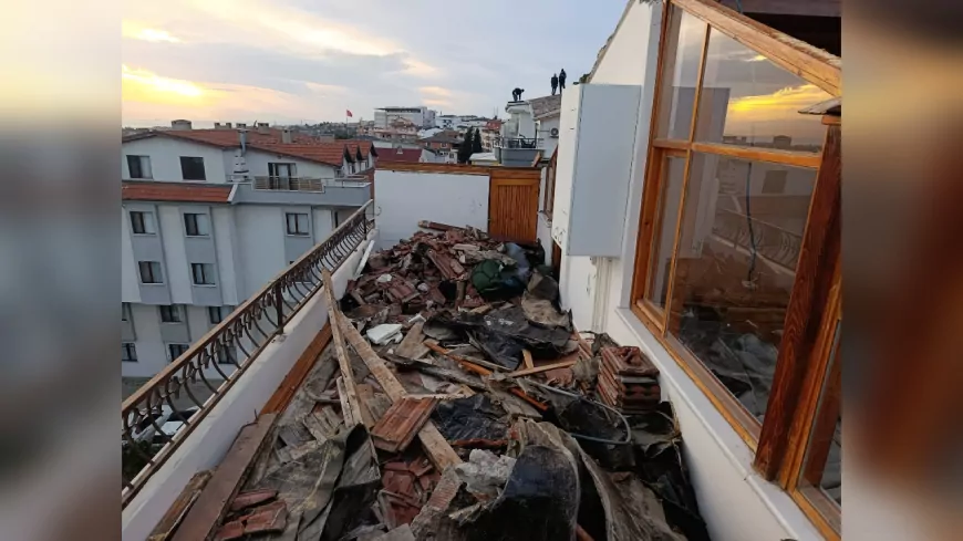 Fırtınada Evi Zarar Gören Şehit Ailesine Kocaeli Büyükşehir’den Destek