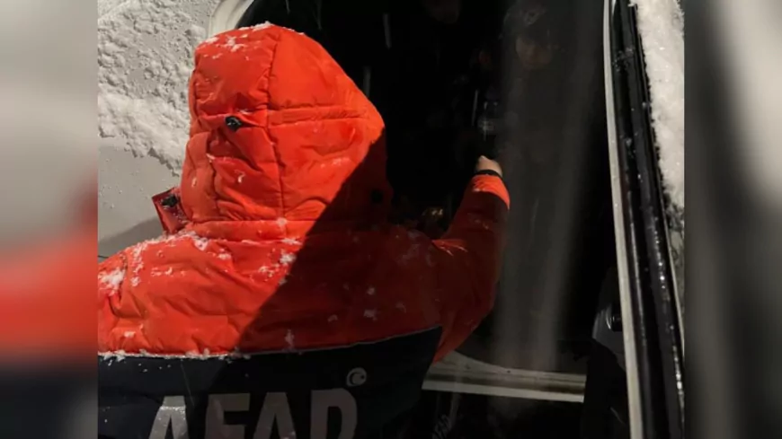 AFAD Ekipleri, Kahramanmaraş–Göksun Yolunda Mahsur Kalan Vatandaşlara Müdahale Etti