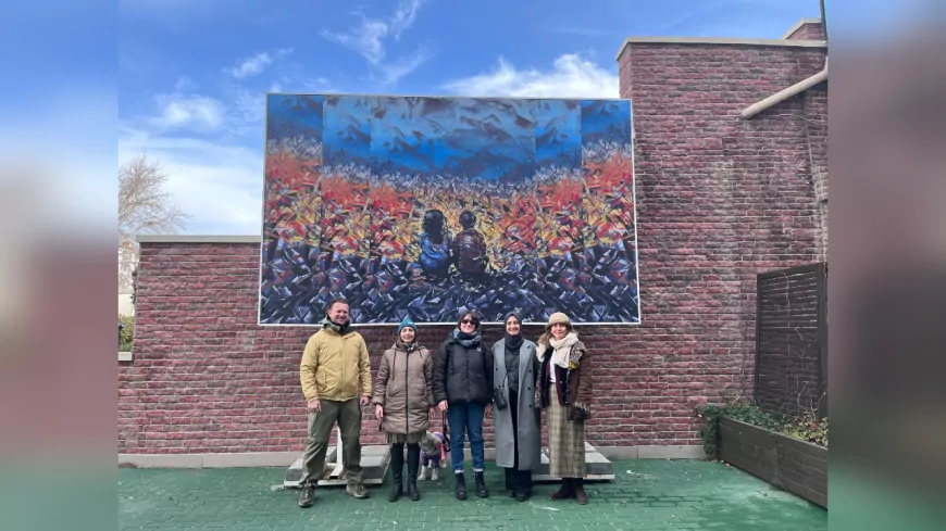 Rabia Hazar’ın “Savaşın Çocukları” Eseri Avlu Sanat’ta Sergileniyor