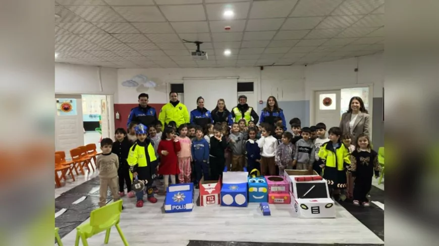 Cizre’de Minik Öğrencilere Polislik Tanıtıldı, Trafik Bilinci Aşılandı