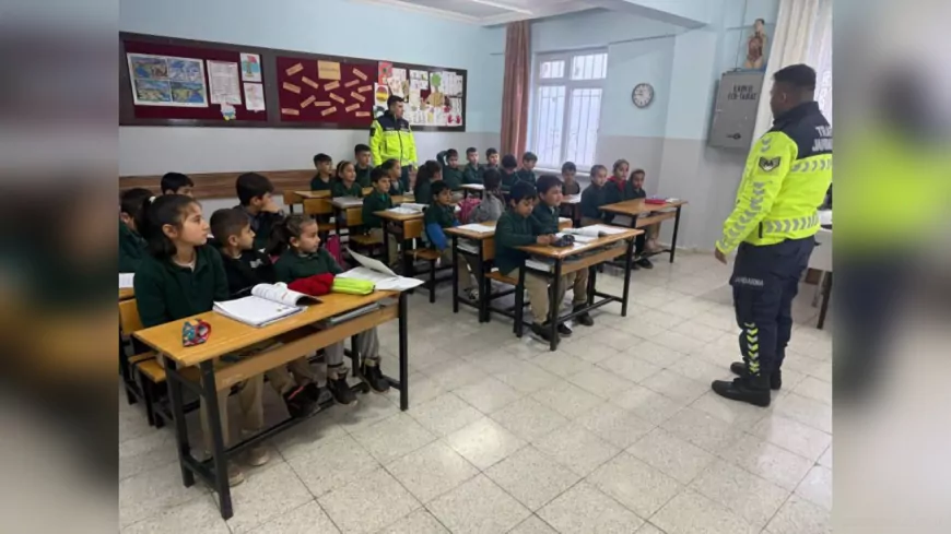 Yavuzeli Jandarma Trafik Timi’nden İlkokul Öğrencilerine Trafik Eğitimi