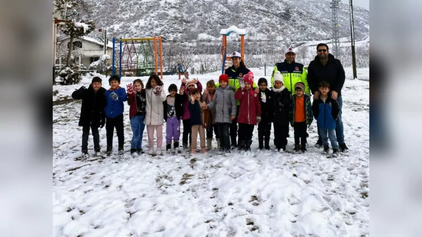 Tokat’ta İlkokul Öğrencilerine Jandarmadan Trafik Eğitimi