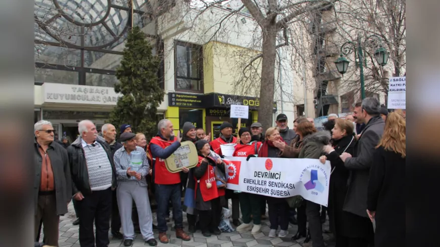 Emeklilerden Hükümete Sert Tepki: Sadaka Değil, İnsanca Yaşam Hakkı