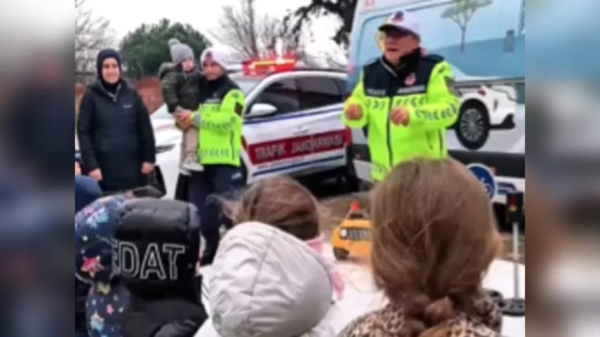 Jandarmadan Öğrencilere Mobil Trafik Eğitimi