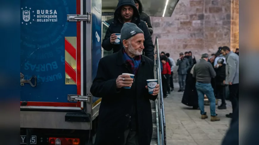 Bursa Büyükşehir Belediyesi’nden Üç Aylar Boyunca Sıcak Çorba İkramı