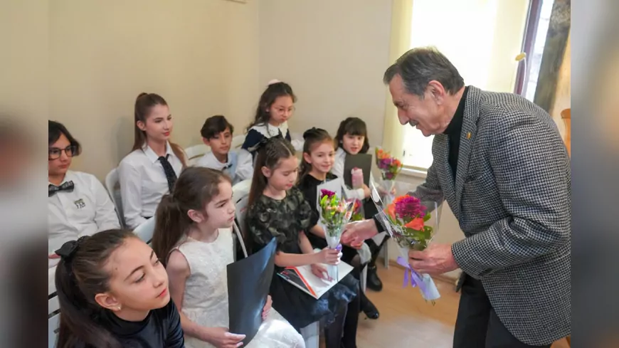 Tepebaşı’nda Yeni Yıl Piyano Konseri: Miniklerden Büyük Performans