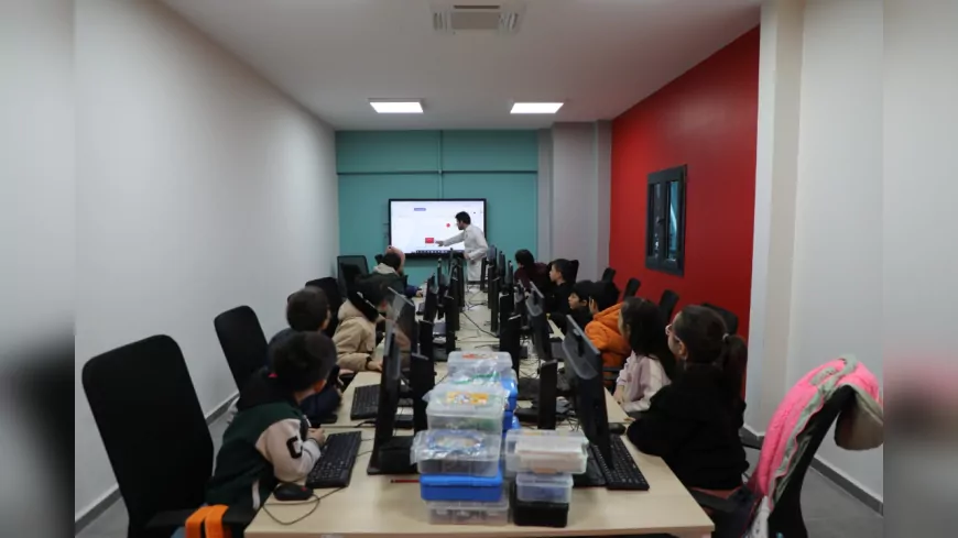 Hatay’da Çocuklar Bilimle Buluşuyor