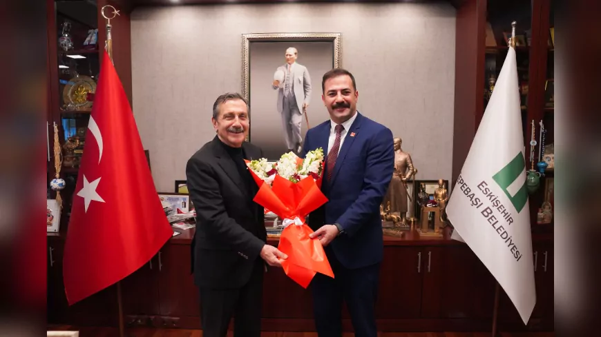 Başkan Ataç, CHP Eskişehir İl Başkanı Talat Yalaz ve Yönetimini Ağırladı