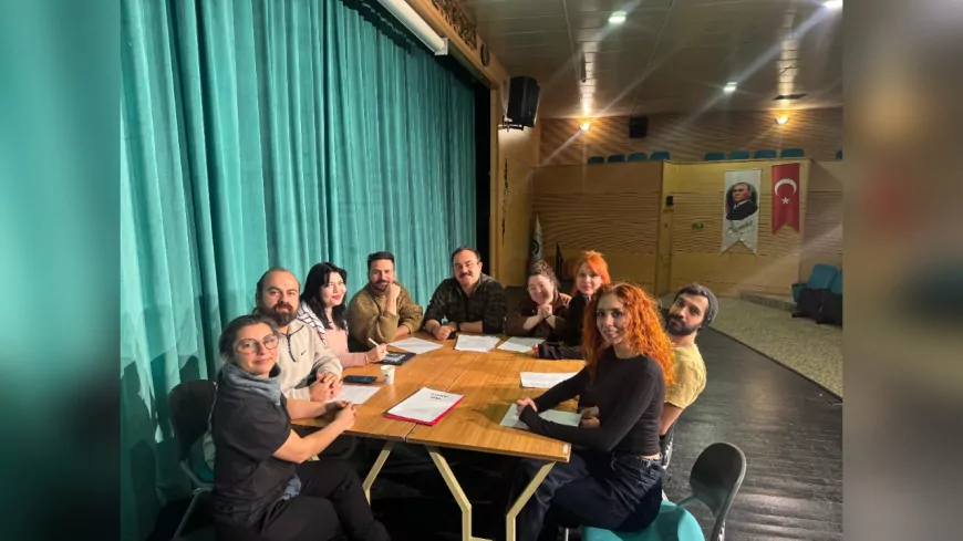 Odunpazarı Belediyesi Tiyatrosu’ndan Yeni Çocuk Oyunu: İçindeki Renk