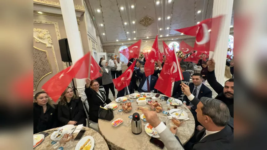 MHP Beylikdüzü Teşkilatı’ndan Yoğun Katılımlı “Hayırlı Günler Komşum” Programı