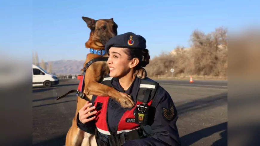 JAKEM’in Kahraman Köpekleri Zorlu Görevlere Hazırlanıyor