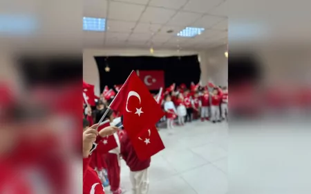 Pursaklar’da Minik Yürekler Bayrak Sevgisiyle Büyüyor