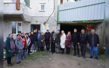 Başkan Melek Mızrak Subaşı, Yangın Sonrası Yeniden İnşa Edilen Evi Ziyaret Etti