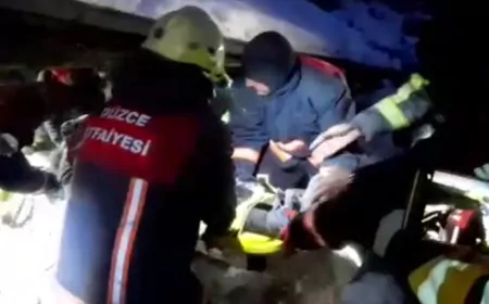 Düzce İtfaiyesi, 6 Şubat Depremini Unutmadı: İlk 3 Gün Sıfır Uykuyla Çalıştık