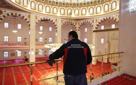 Mardin Büyükşehir Belediyesi’nden Ramazan Öncesi İbadethanelerde Temizlik Çalışması