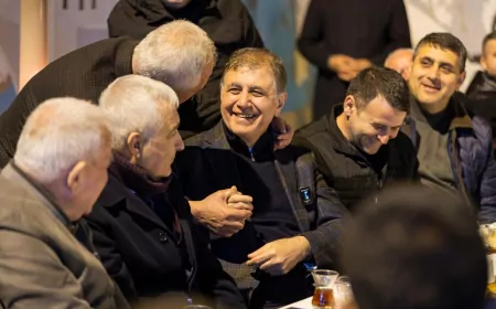 Cemil Tugay Kemalpaşalılarla Sahur Sofrasında Buluştu