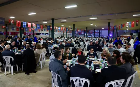 Mustafa Bozbey Bursa’da İftar Sofrasında Vatandaşlarla Buluştu