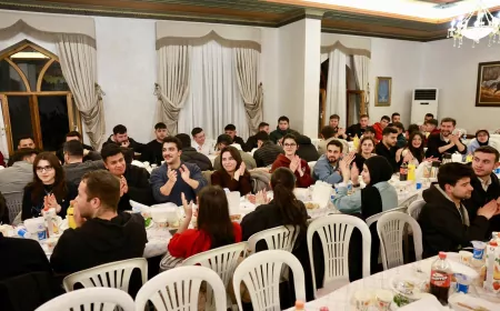 Nevşehir Belediyesi Başkanlık Makamını Sahur Sofrasına Çevirdi