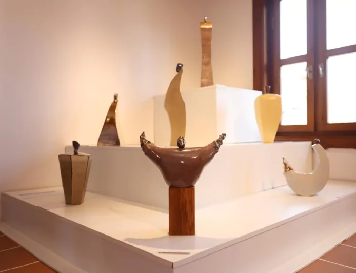 Şehrin Ateşi Seramik Galerisi’nde 10. Sergi: Gökçe Uysal Başer’den Sınırlar