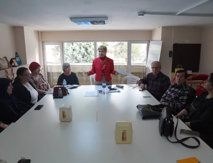 Tepebaşı Belediyesi’nden Evde Hasta Bakımına Eğitimle Destek