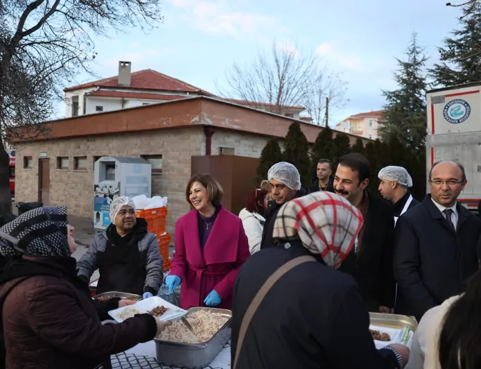 Eskişehir Büyükşehir Belediyesi İftar Davetlerine Seyitgazi’de Başladı