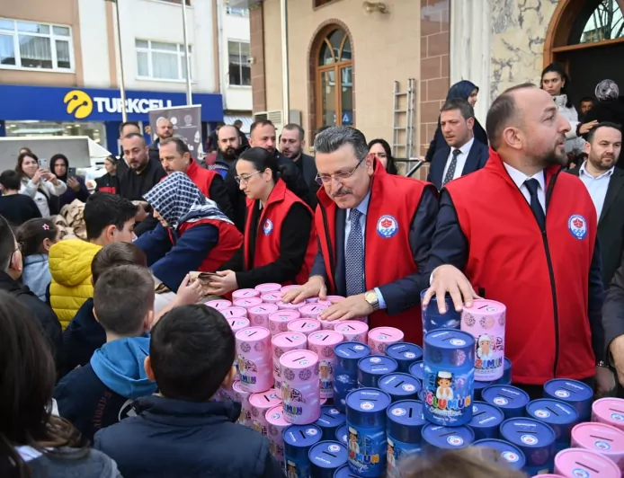 Ahmet Metin Genç Vakfıkebir’de Gönüllere Dokundu